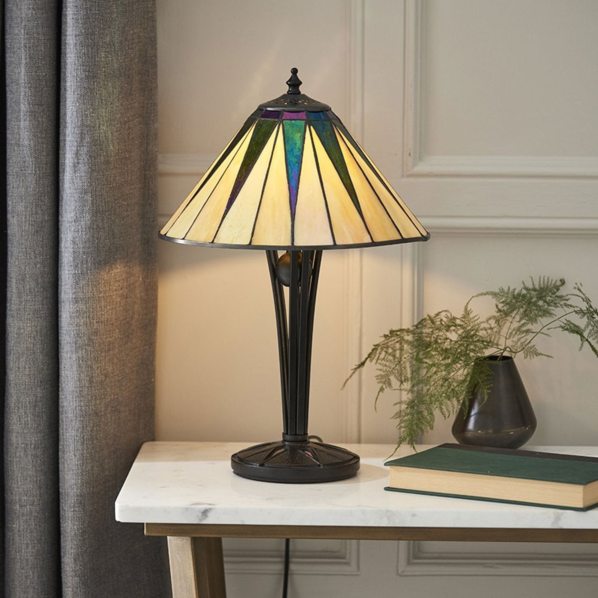 Les lampes Tiffany ont eu un énorme retour pour 2025 