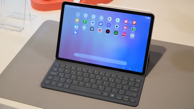 «Живое» изображение Galaxy Tab S12 Plus утекло в сеть, и я немного разочарован