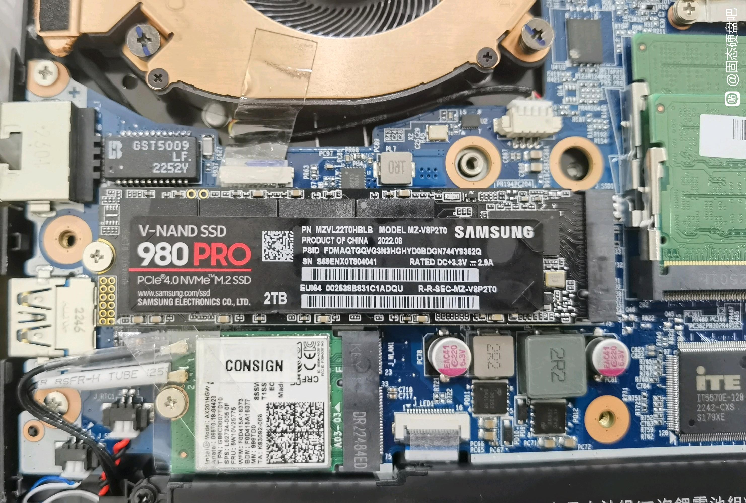 Fake Samsung 980 Pro SSD internal