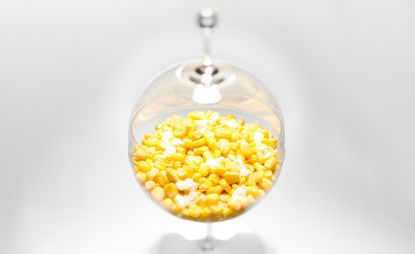 Glass bowl with corn