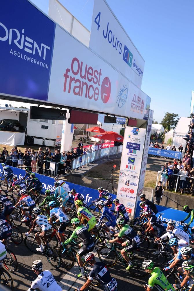 Riders get ready for the race