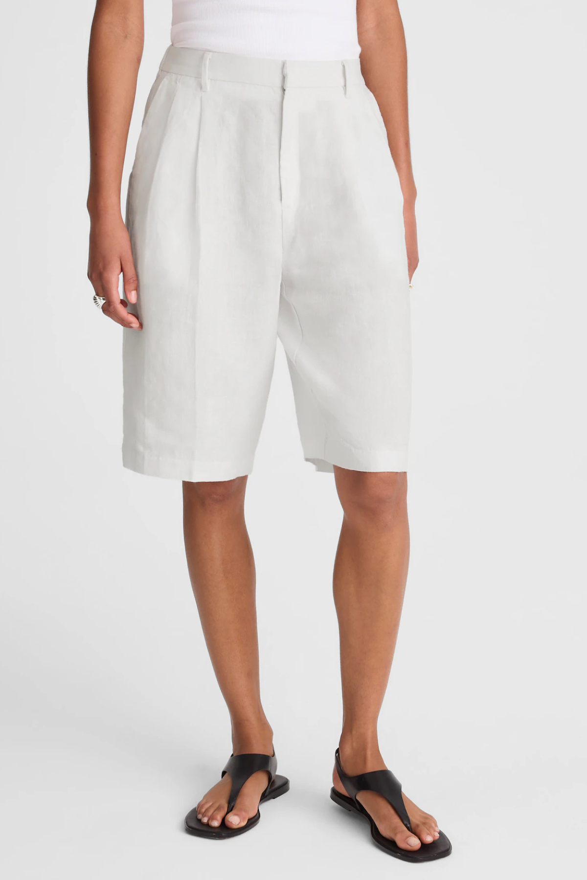 Madewell, Relaxed Pleated Trouser Shorts in 100% Linen