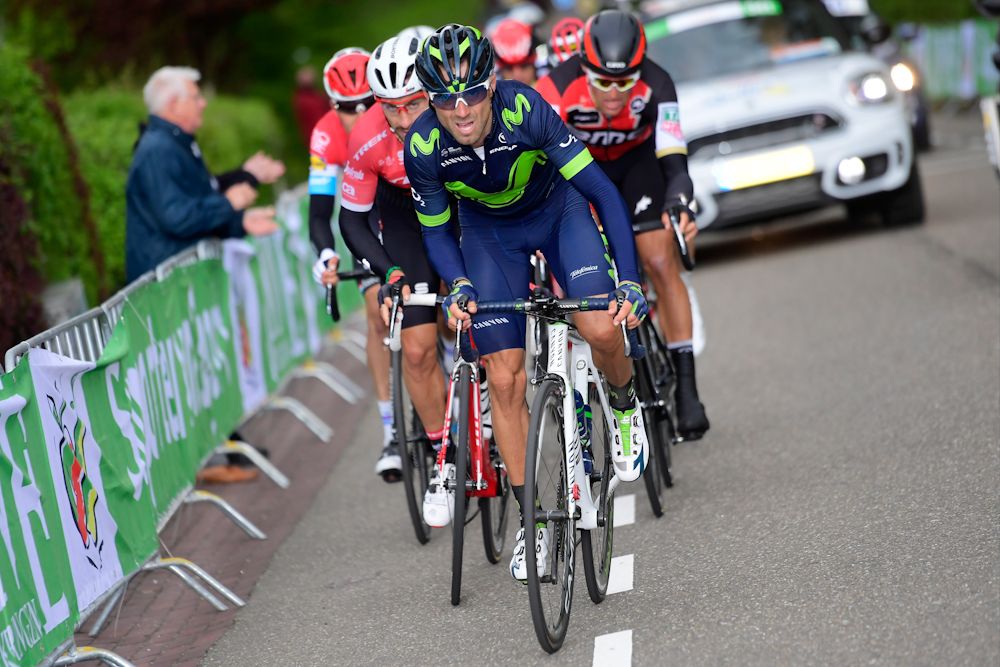 Alejandro Valverde (Movistar) drives the chase at Amstel Gold