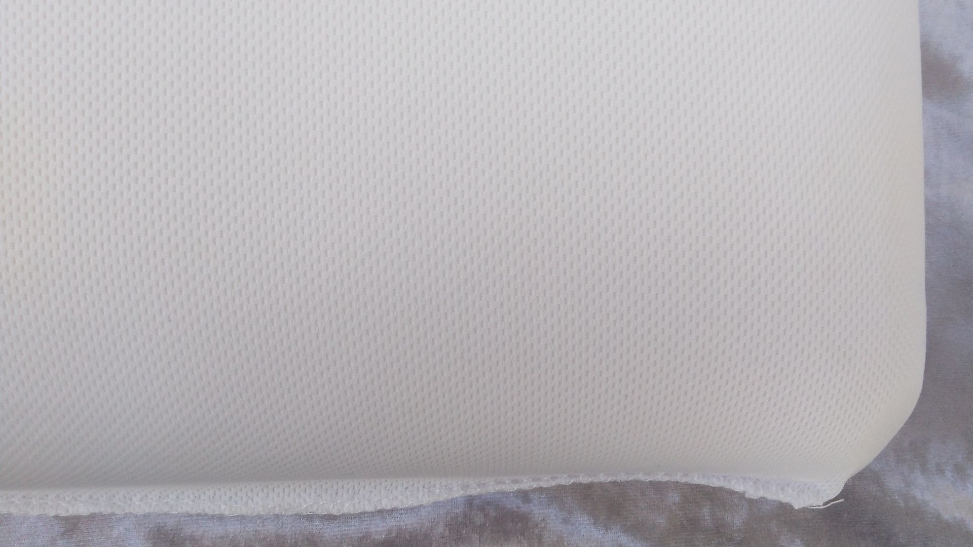 Panda Memory Foam Bamboo Pillow review a soft & cradling experience T3