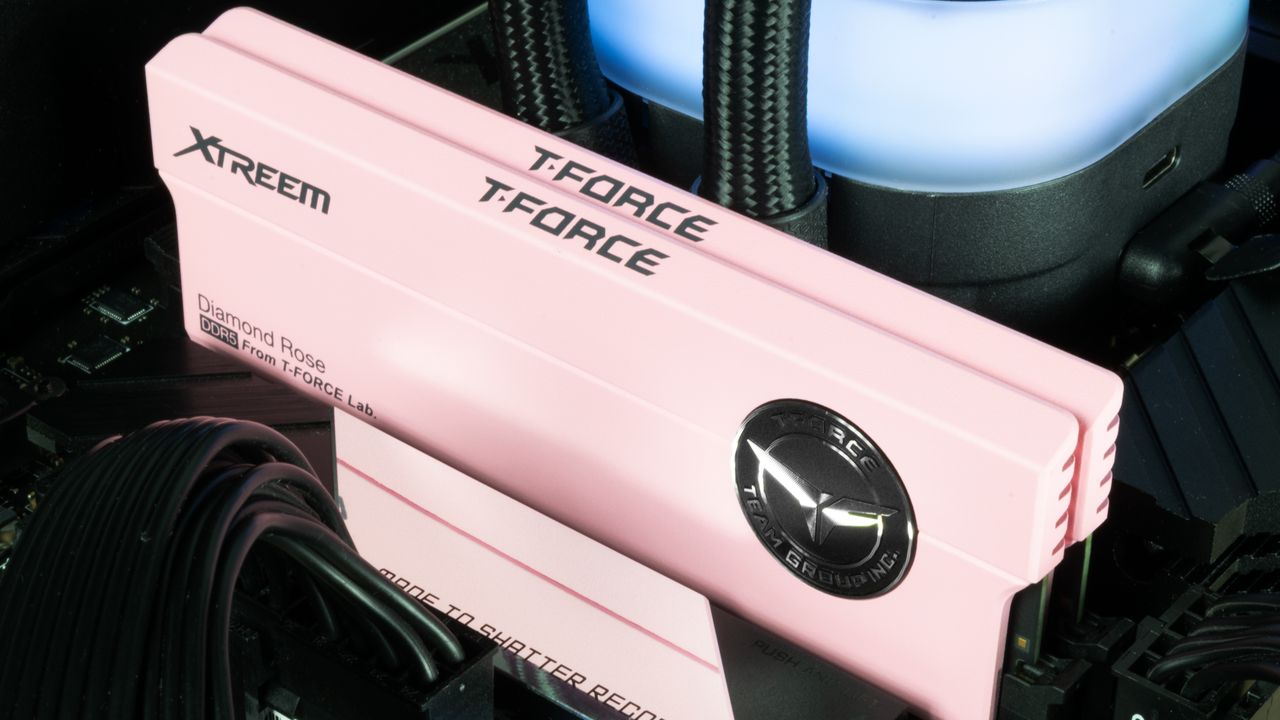 TeamGroup T-Force Xtreem DDR5-7200 C34