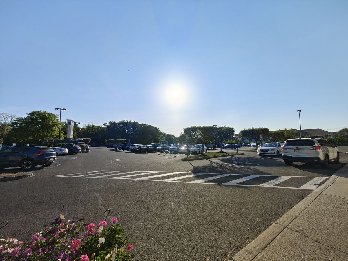 Motorola Razr Plus 2026 camera sample.