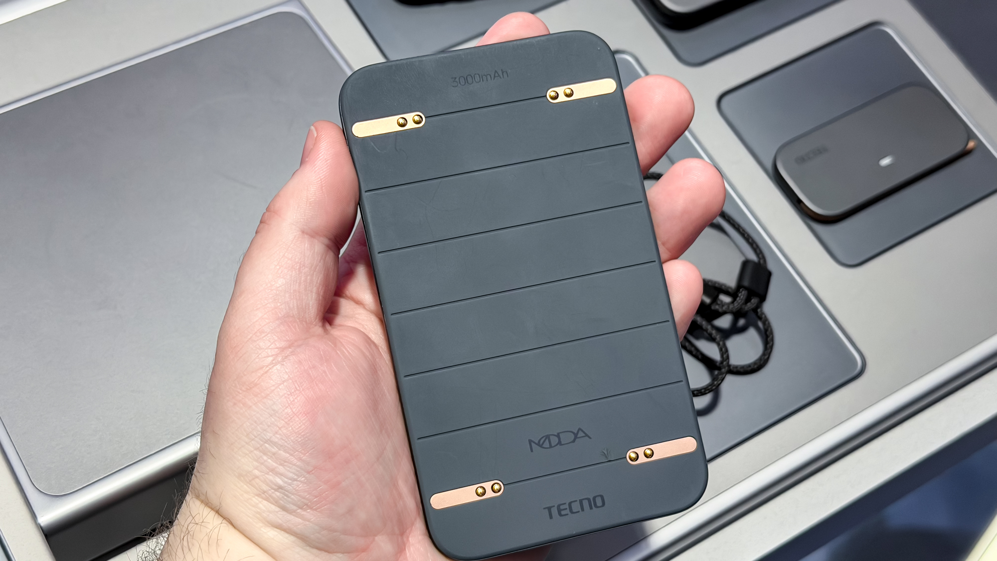 Tecno modular phone battery mod