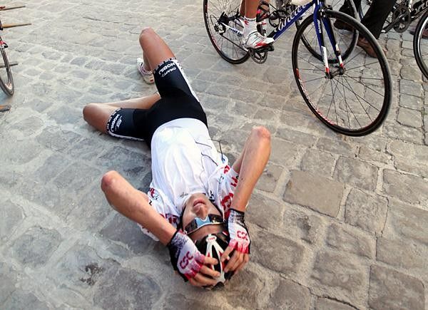 Gustav Erik Larsson (Team CSC) recovers.