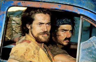 willem dafoe and tom cruise in Born on the Fourth of July