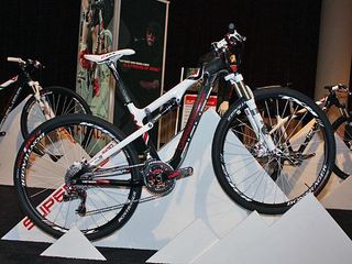 Gary Fisher claims its ultralight Superfly 100 to be the ultimate marathon race bike with a feathery 2.2kg (4.85lb) frame weight.