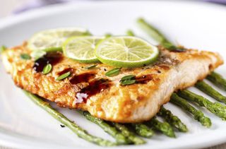 Salmon fillet recipes, Roast salmon with lime and asparagus