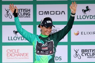 Tour of Britain Women: Kim Le Court-Pienaar claims overall title as unstoppable Lorena Wiebes takes fourth victory in stage 5 finale