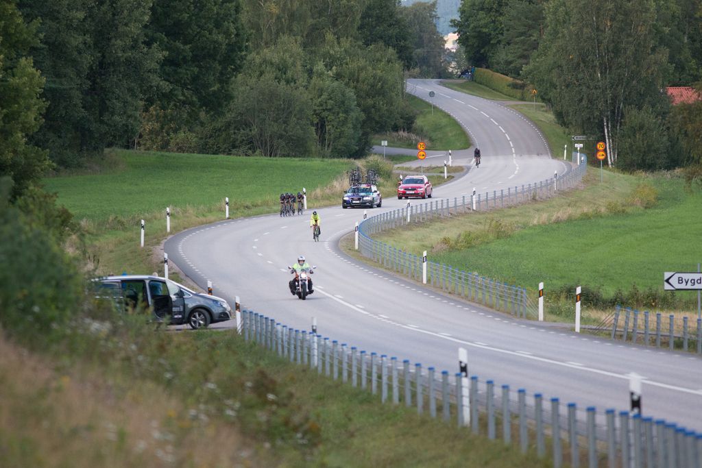 The Canyon-SRAM team about to pass an Al&eacute; Cipollini rider