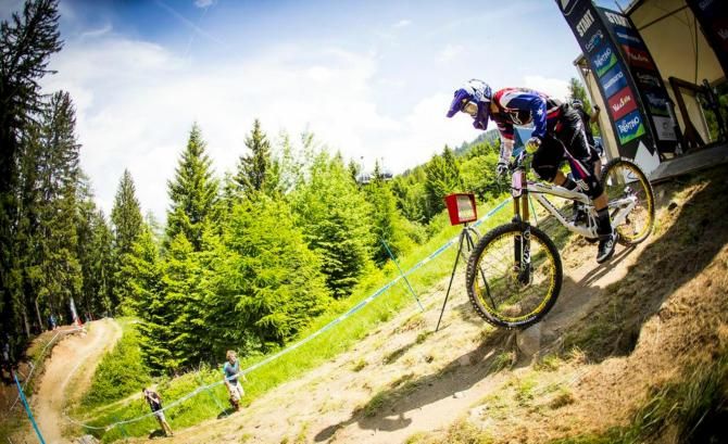 Having broken her collarbone three times in the last 11 months the Australian women's downhill champion Tracey Hannah (Hutchinson UR team) is determined to make a comeback in time for the UCI MTB World Championships in Pietermaritzburg