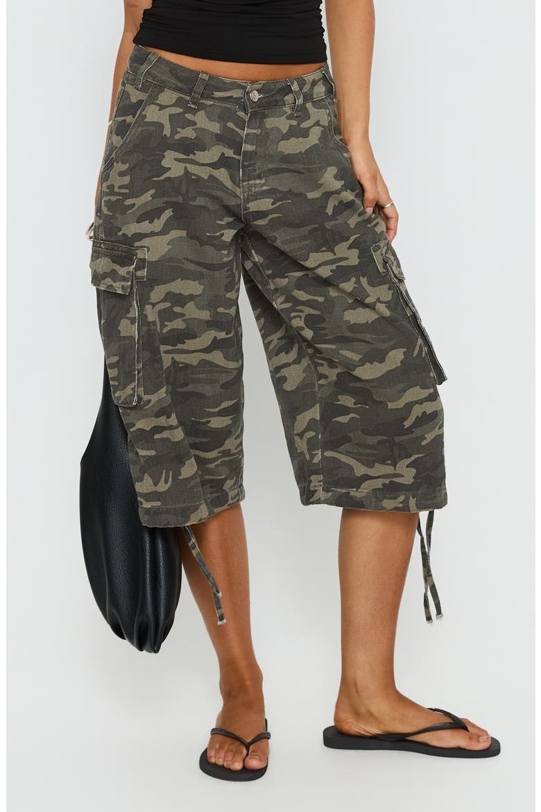 Hudsen Camo Longline Cargo Shorts
