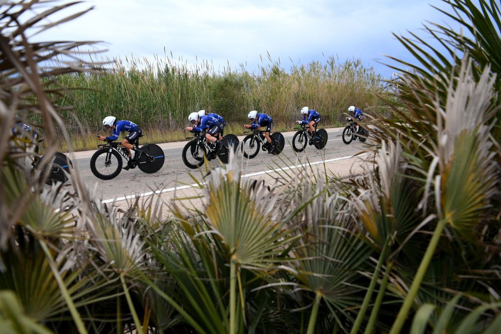 VALENCIA SPAIN APRIL 28 A general view of Yara Kastelijn of The Netherlands Greta Marturano of Italy Flora Perkins of The United Kingdom Pauliena Rooijakkers of The Netherlands Carina Schrempf of Austria Petra Stiasny of Switzerland Aniek Van Alphen of The Netherlands and Team FenixDeceuninck sprint during the 10th La Vuelta Femenina 2024 Stage 1 a 16km team time trial from Valencia to Valencia UCIWWT on April 28 2024 in Valencia Spain Photo by Alex BroadwayGetty Images