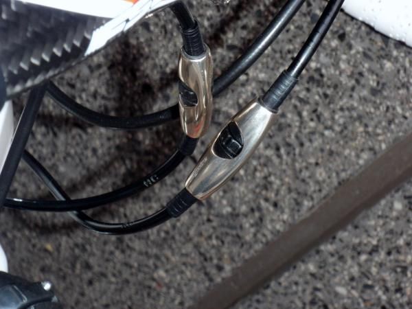 Jagwire inline barrel adjusters are positioned in a relatively easy-to-reach position