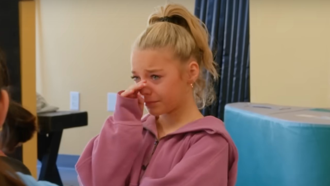 Ashlan cries on Dance Moms: A New Era.