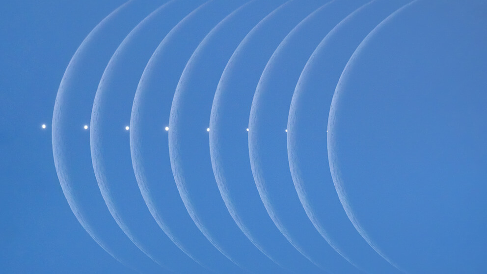 Lunar occultation of Venus. 