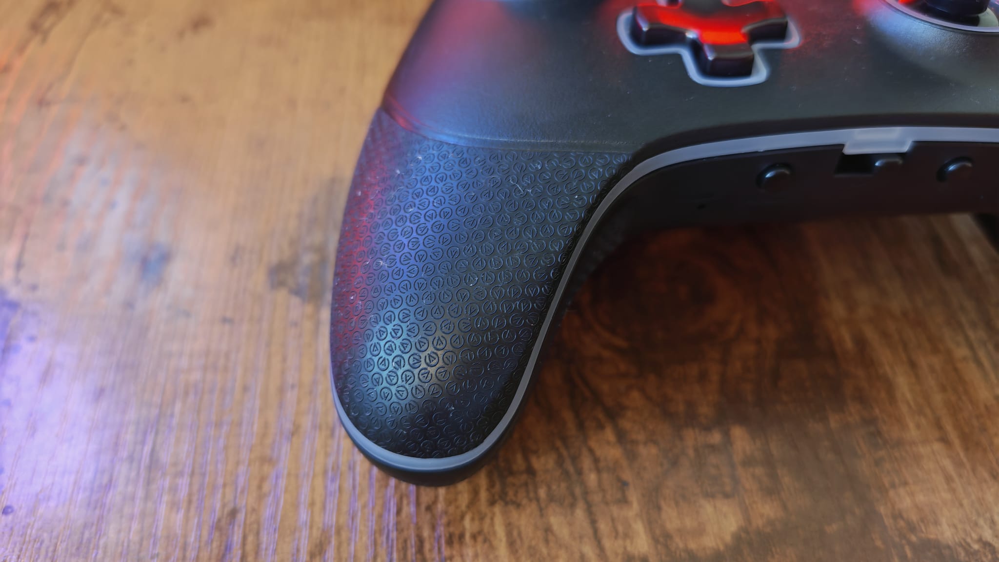 Lint and dust on the grips of the PowerA OPS V3