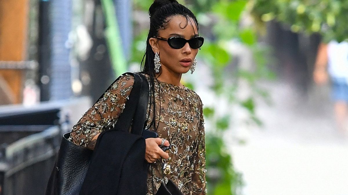 Forget Harry—Zoë Kravitz Brought The Row's Latest It Bag As Her +1 to Taylor Swift's Wedding