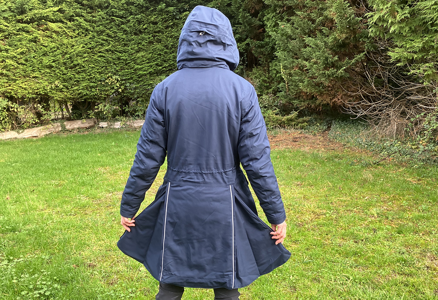 Showing the hood and rear riding vents of the Ariat Tempest Waterproof Insulated Parka