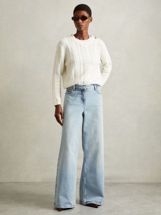 Wide Leg Jeans in Light Blue