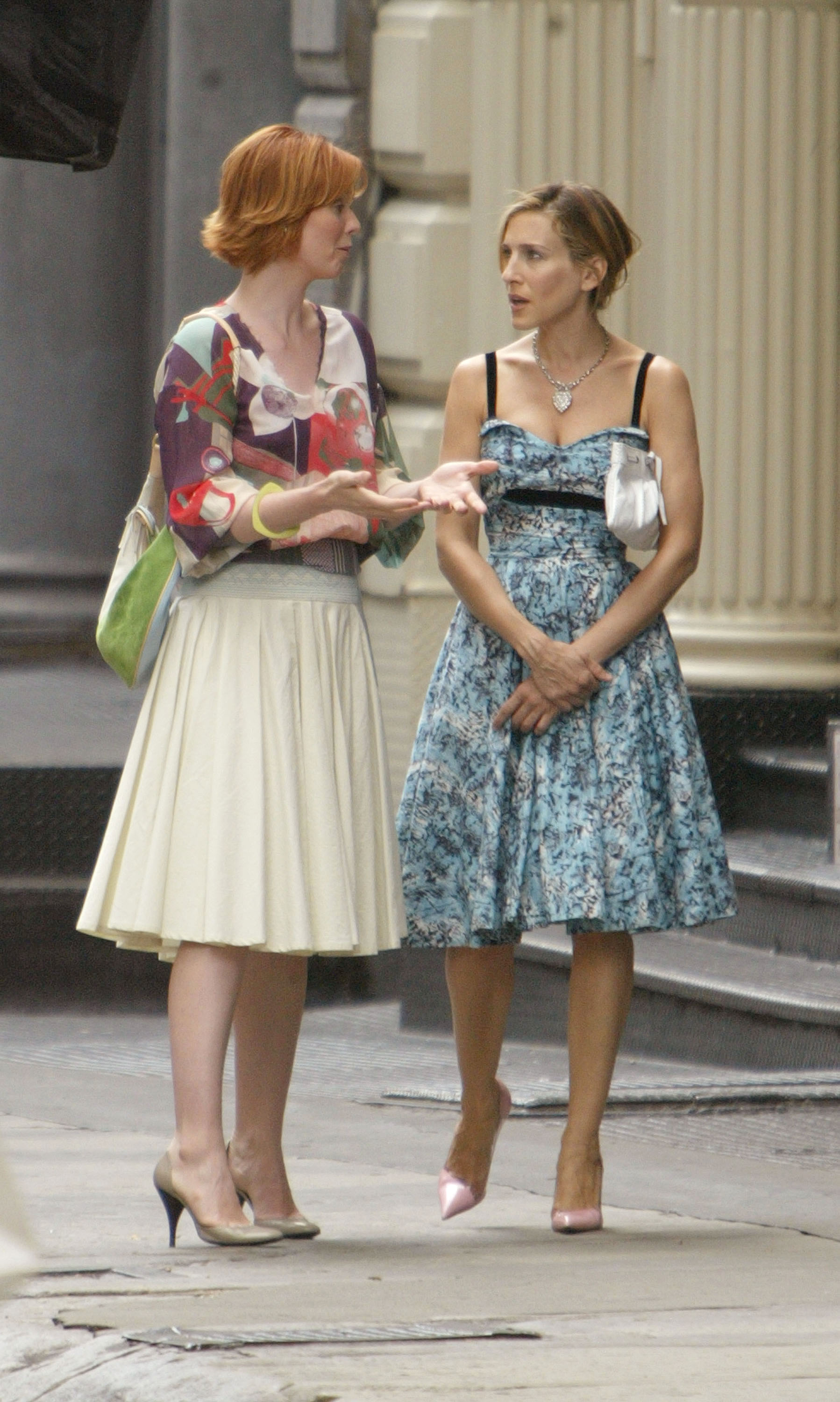 satc - carrie and miranda in a-line skirts