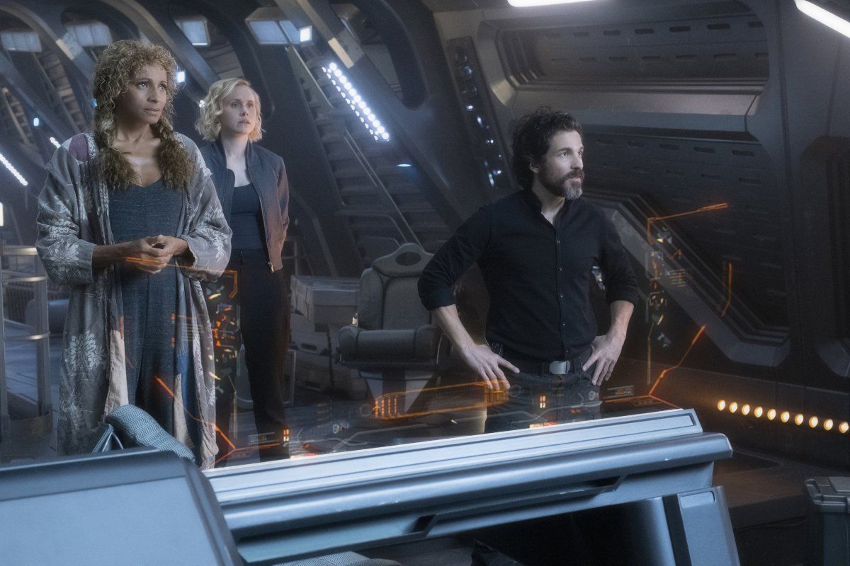 Michelle Hurd as Raffi; Alison Pill as Jurati; Santiago Cabrera as Rios