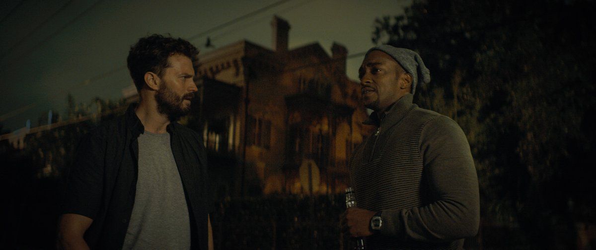 Anthony Mackie and Jamie Dornan in &#039;Synchronic.&#039;