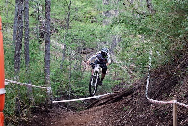Mauricio Andres Acuna on his way to winning the downhill.