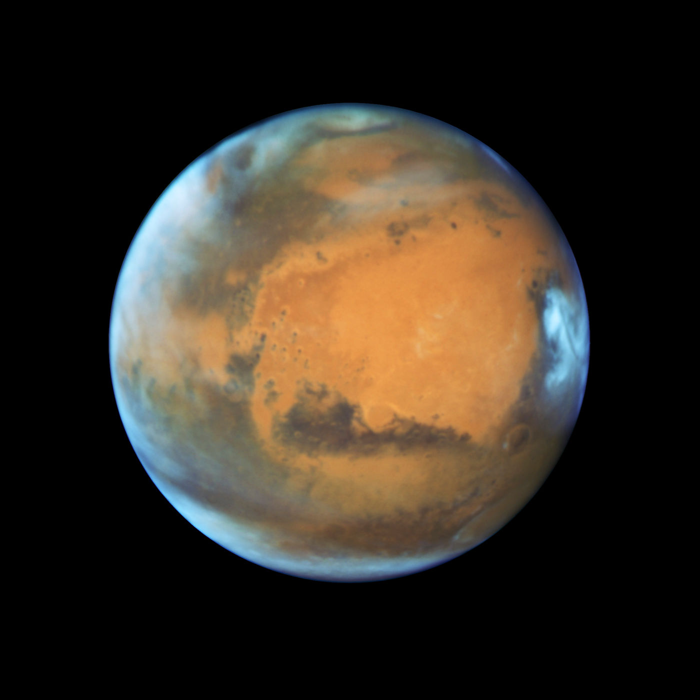 Hubble Photographs Mars Near Opposition