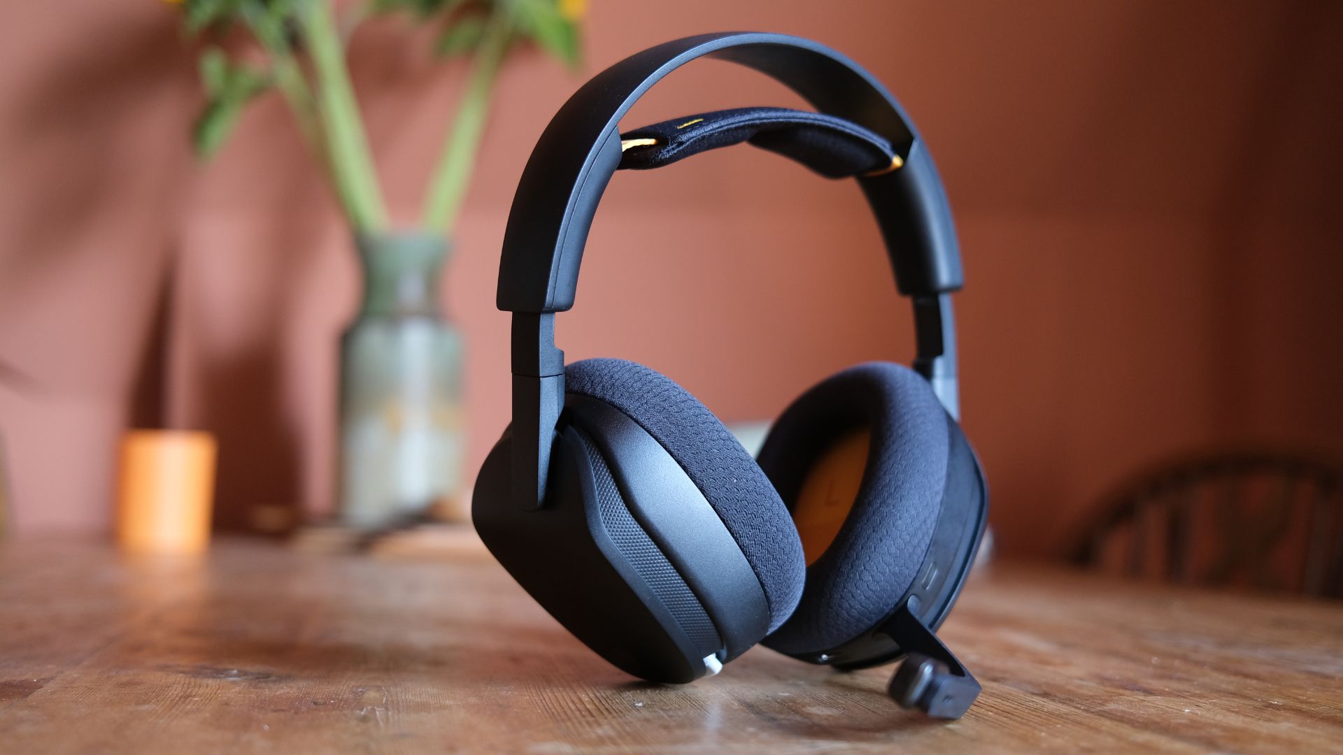 t3.com - Max Freeman-Mills - Glorious GHS Wireless InfinitePlay headset review: Battery-swapping has never been better