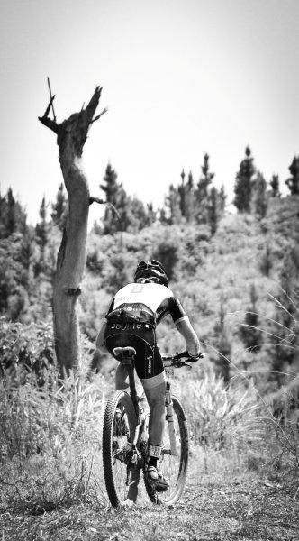 Kevin Evans rides solo toward the finish