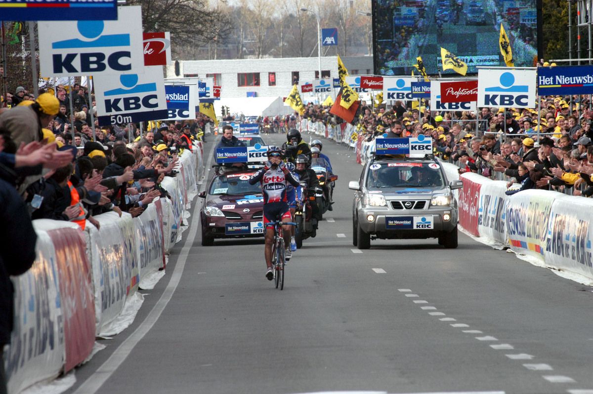 A solo win for Peter Van Petegem in 2003