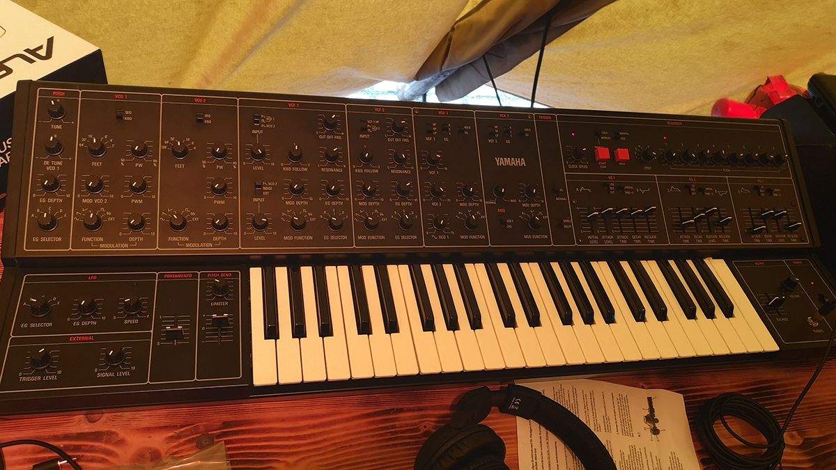 Yamaha CS-30