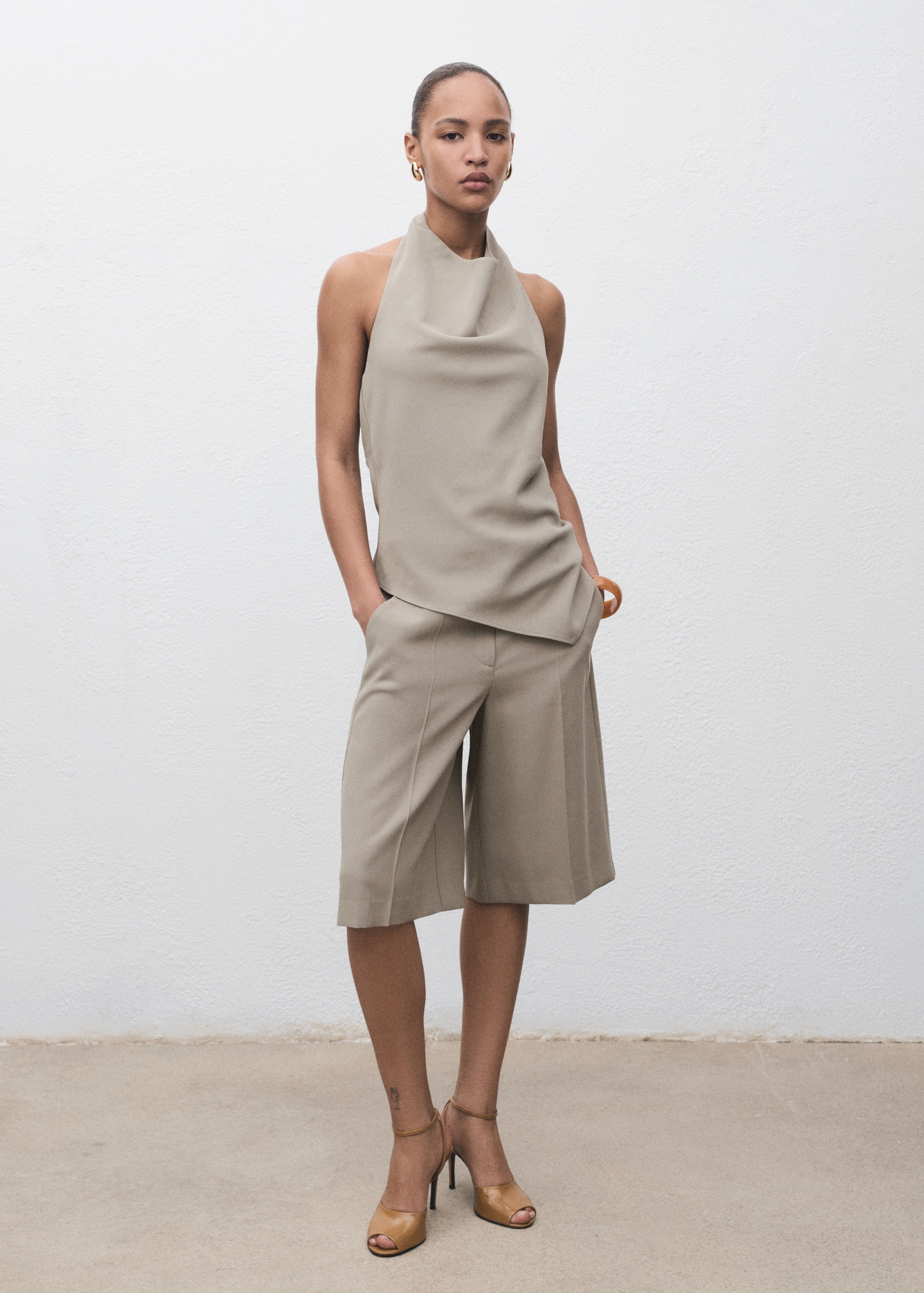 Mid-Rise Bermuda Shorts - Women | Mango United Kingdom