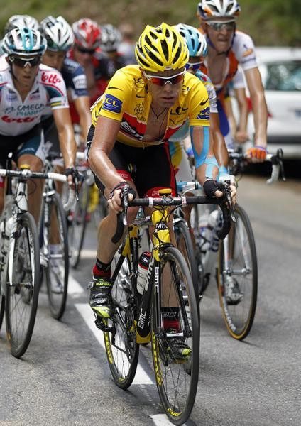 Cadel Evans (BMC) made a heroic effort to defend his yellow jersey on stage 9.
