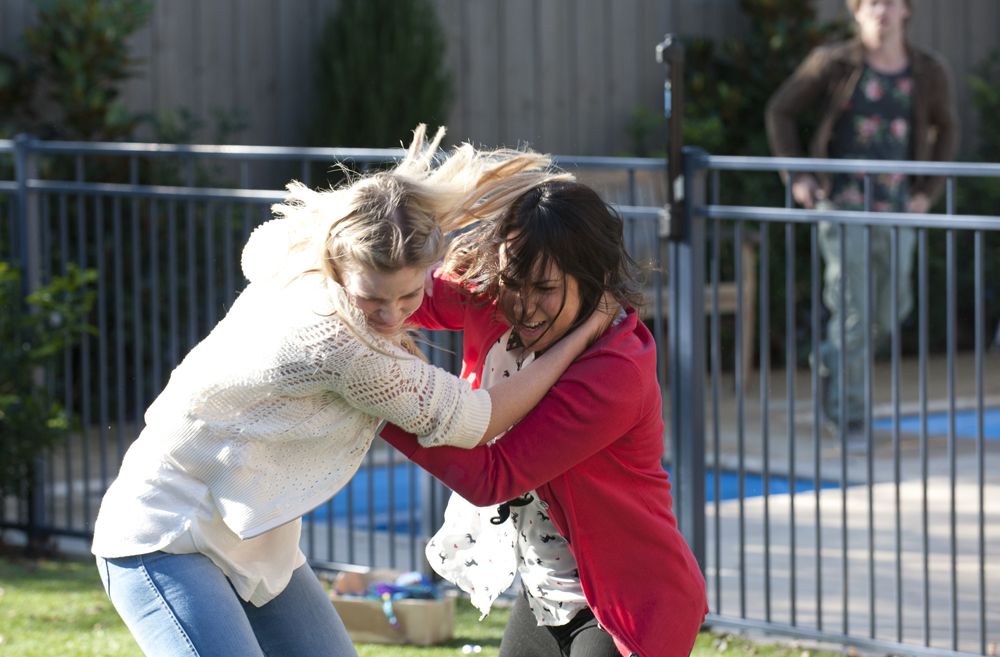 Catfight! Amber vs Imogen in Neighbours Neighbours Photos What's