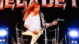Dave Mustaine on stage