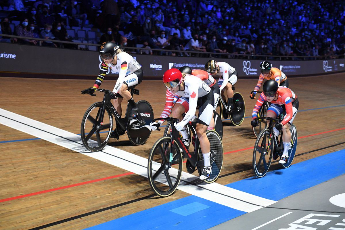 Picture by Simon Wilkinson/SWpix.com - 06/11/2021 - Cycling - UCI Track Champions League Round 1 - Mallorca / Vel&Atilde;&sup2;drom Illes Balears, Palma, Spain - Canada's Maggie Coles-Lyster leads the pack during the women's scratch race.