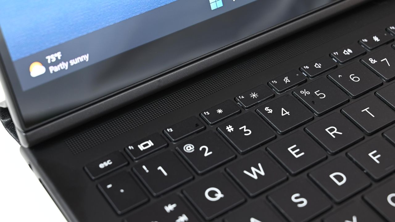 HP Dragonfly Folio G3