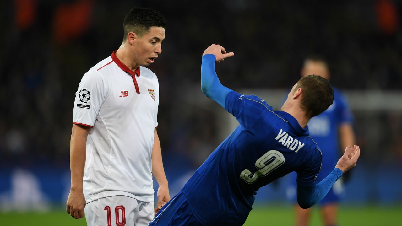 Leicester City&amp;#039;s Jamie Vardy and Samir Nasri of Sevilla