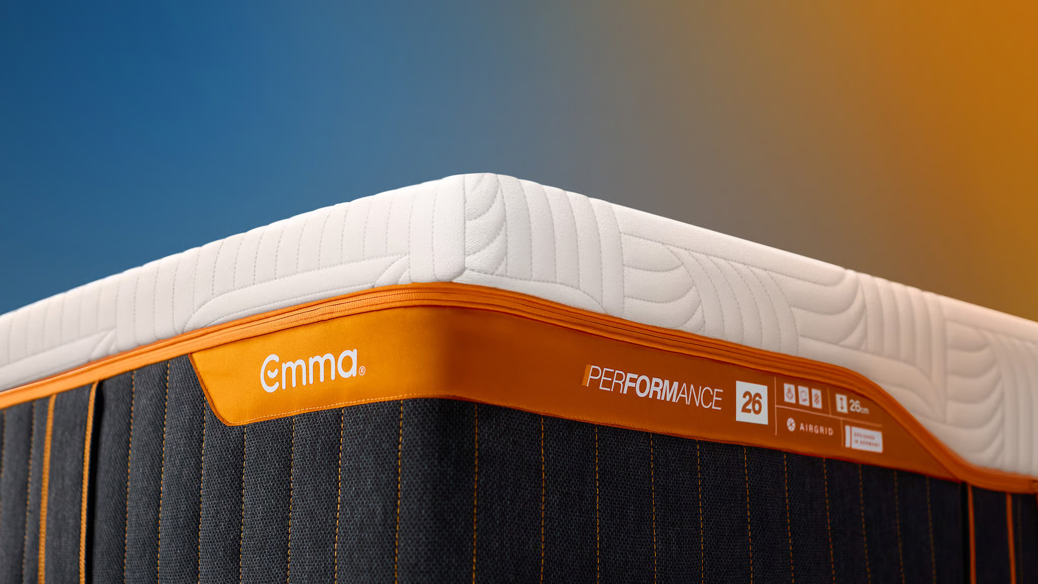 A close up of the corner of the Emma Performance 26 mattress
