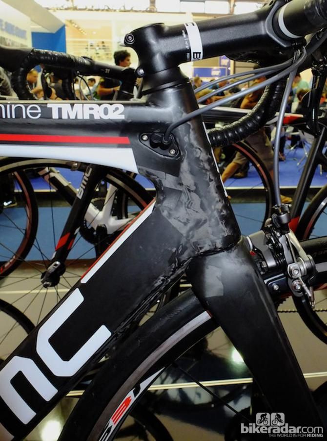 Although the frame shape is identical, the TMR02 doesn't feature the TMR01's faired front brake cable routing