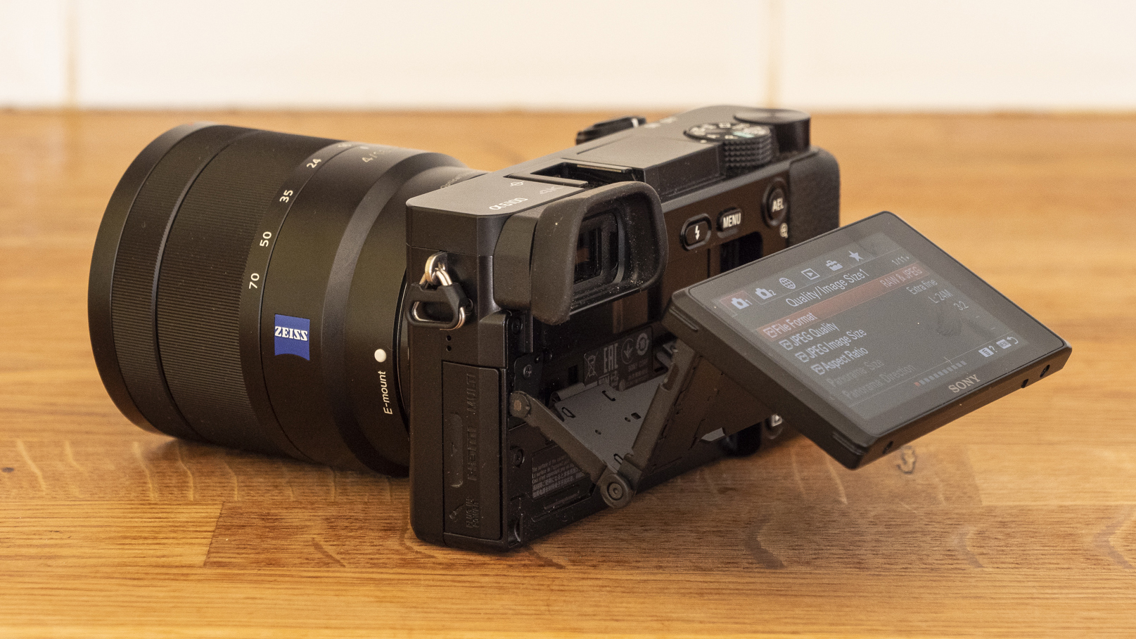 Sony A6100
