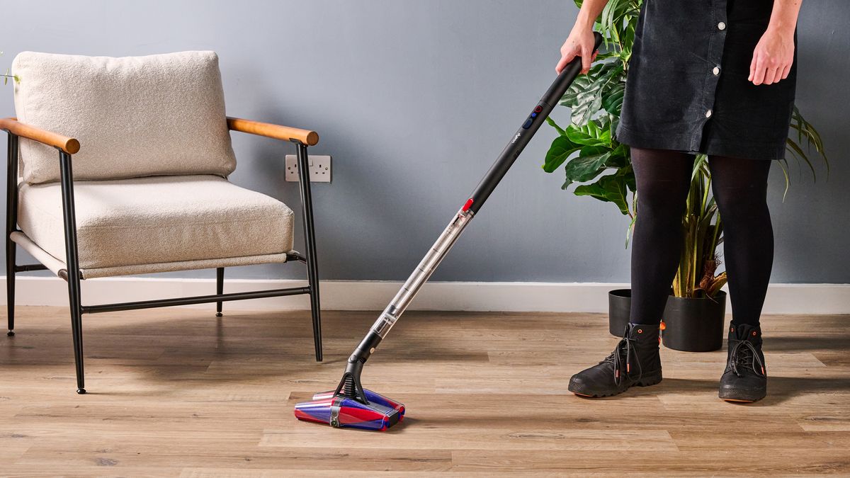 Dyson Pencilvac