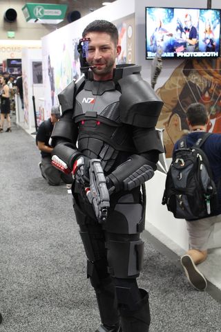 SDCC costume man with gun