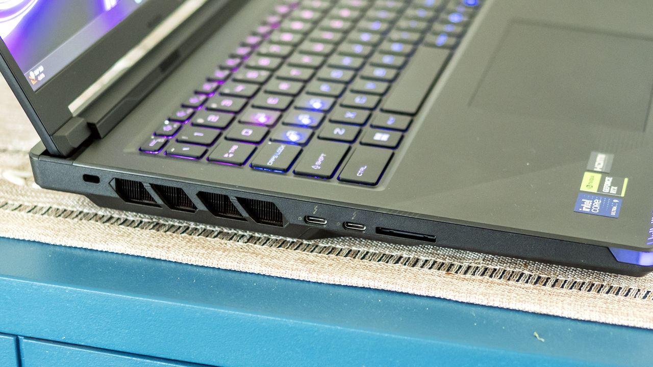 MSI Raider 16 Max HX