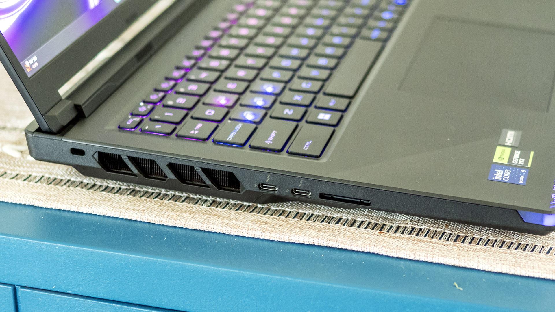 MSI Raider 16 Max HX